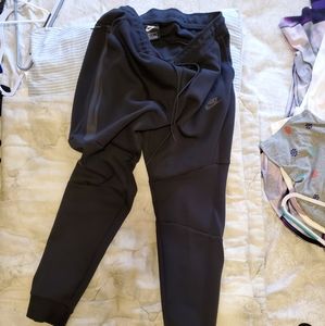 Brand new dead stock Nike fleece tech jogger